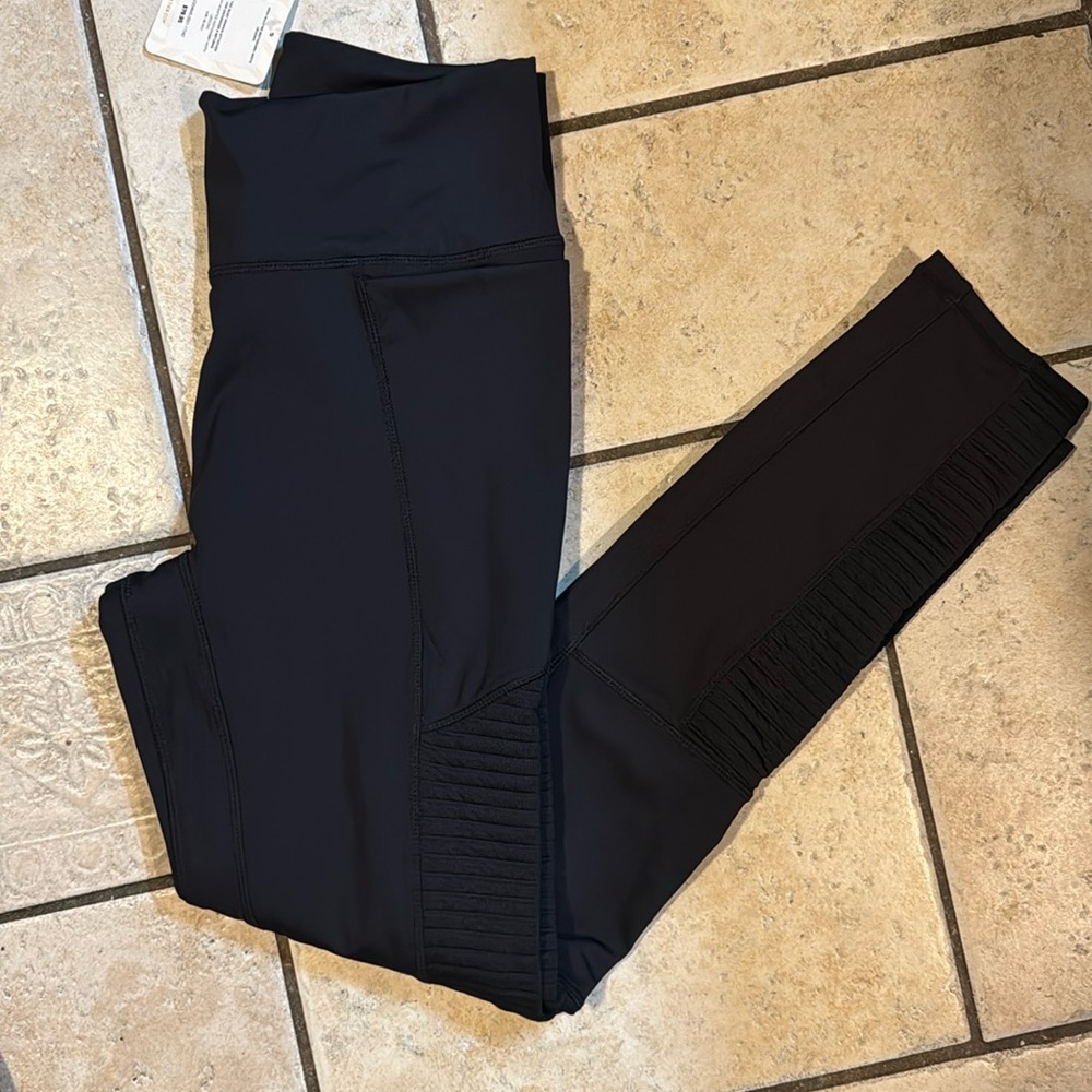 Fabletics Motion365+ High-Waisted Moto Legging
